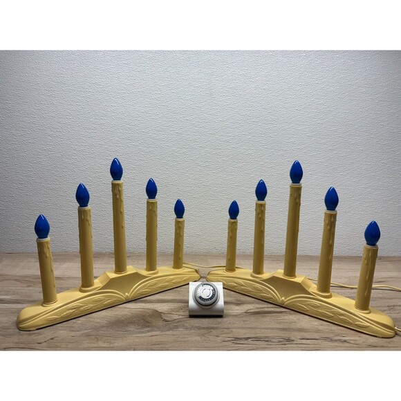 Vtg Decorative Christmas 5 Light Window Candelabra Set Of 2 With Timer - Picture 2 of 15